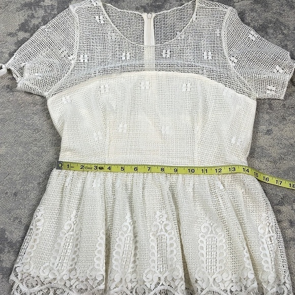 Luba by Hannah Payne Mesh Lace Peplum Babydoll Top Blouse Feminine Bridal White - Picture 10 of 13